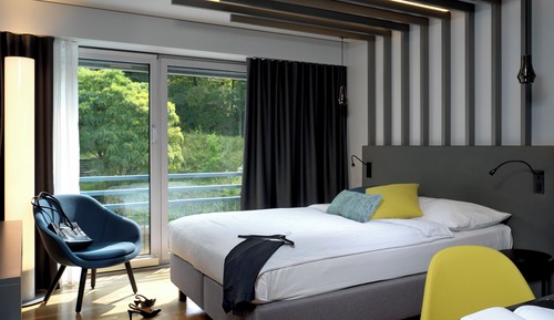 Habitación superior con 1 cama doble o 2 individuales