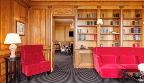 Suite, 1 cama de matrimonio grande, vistas al jardín