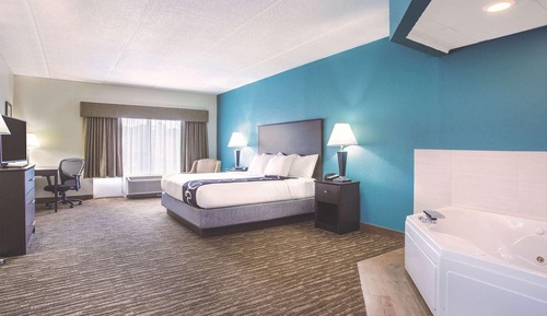 Suite, 1 cama de matrimonio grande, no fumadores, bañera de hidromasaje