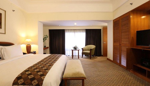 Suite Business (EXECUTIVE SUITE)