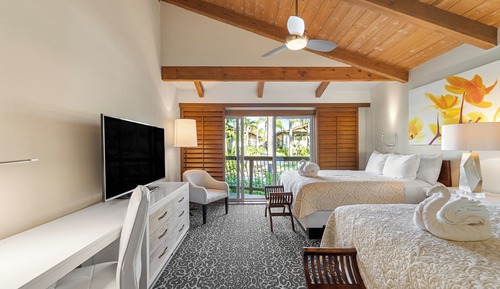 Suite estándar, 2 camas de matrimonio, vistas al jardín