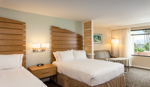 Suite, varias camas, vistas al mar