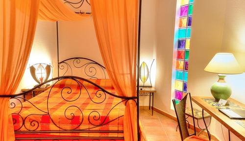 Suite junior, varias camas, no fumadores, vistas a la piscina