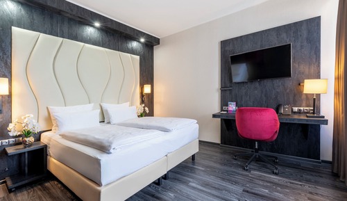 Premium Room, 2 Twin Beds, Lake side (with Sofabed)