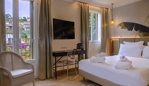 Habitación superior, 1 cama de matrimonio, no fumadores