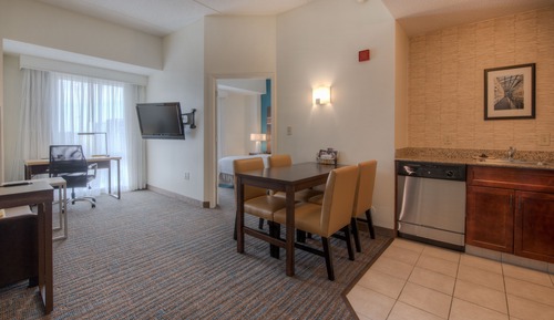 Suite, 1 habitación, no fumadores (Mobility/Hearing Accessible, Tub)