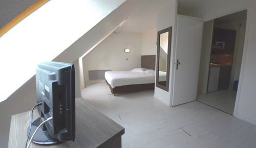 Estudio, 1 sofá cama