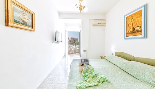 Habitación con 1 cama doble o 2 individuales, vistas al mar