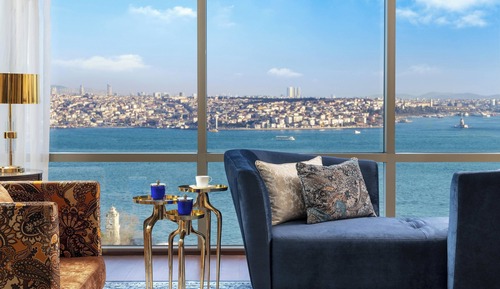 Suite Club, 1 cama de matrimonio grande con sofá cama