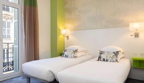 Habitación estándar con 1 cama doble o 2 individuales