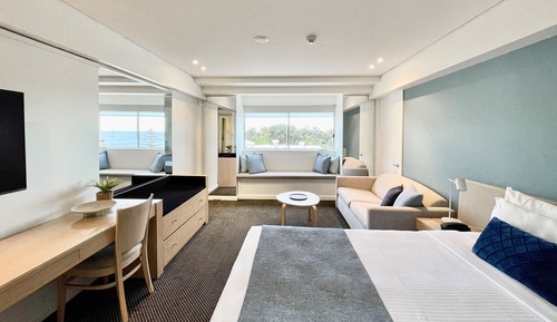Estudio Deluxe, vistas parciales al mar