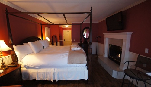 Habitación romántica, 1 cama de matrimonio grande, chimenea, vistas al río