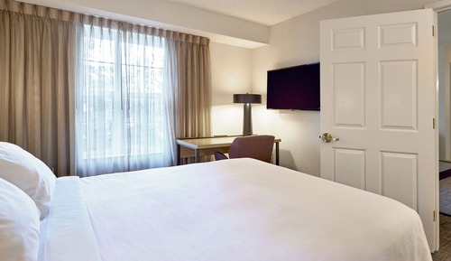 Suite, 2 habitaciones (Mobility/Hearing Access, Roll-In Shwr)