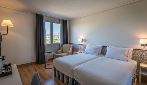 Habitación doble con cama supletoria