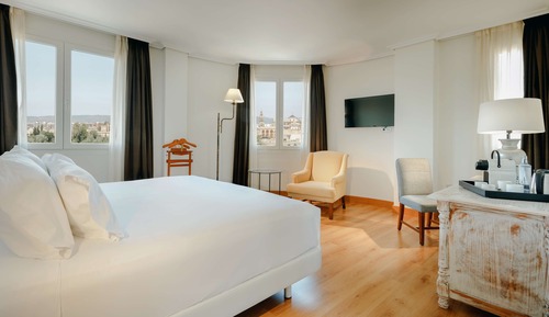Habitación superior, vistas a la ciudad