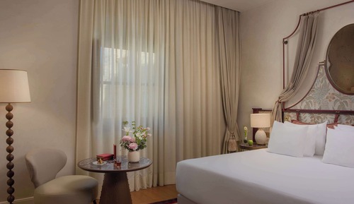 Suite (Extra Bed 3 adults)