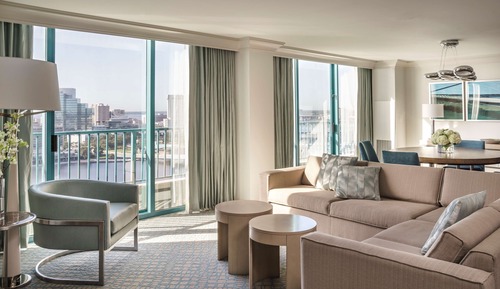 Suite (St Johns)
