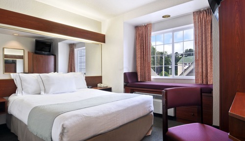 Suite, 1 cama de matrimonio grande, bañera de hidromasaje