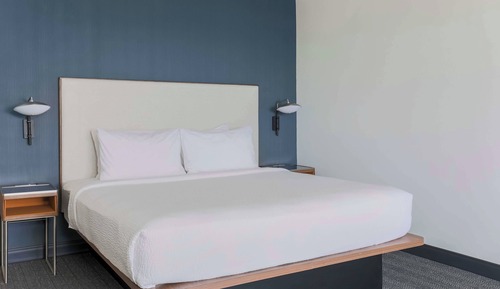 Habitación, 1 cama de matrimonio grande con sofá cama (Hearing Accessible)