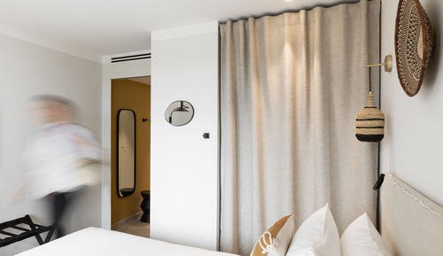 Habitación estándar con 1 cama doble o 2 individuales