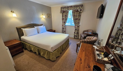 Cosy king room