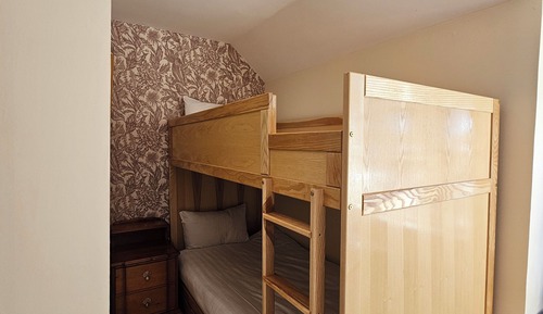 Comfy Loch room