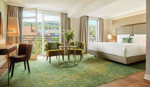 Habitación doble superior, 1 cama de matrimonio grande, vistas al complejo turístico