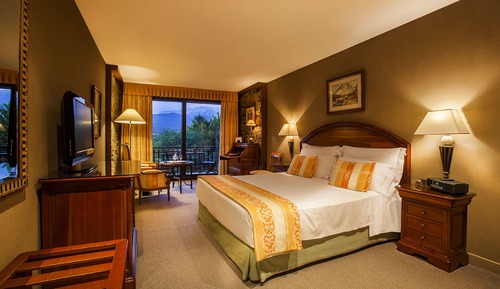 Habitación Deluxe con 1 cama doble o 2 individuales, vistas a la montaña