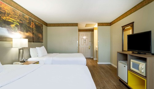 Habitación estándar, 2 camas de matrimonio, fumadores