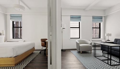 Suite (One Room)