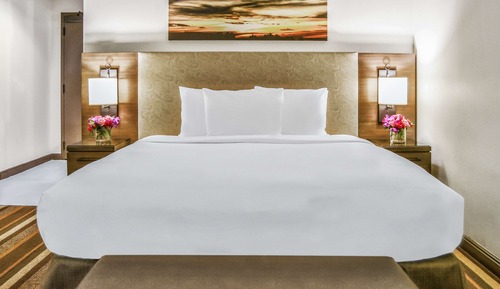 Habitación, 1 cama de matrimonio grande, accesible para personas con discapacidad (Park Cities Room)