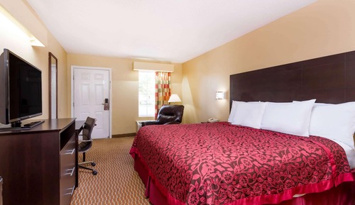 1 King Bed Room