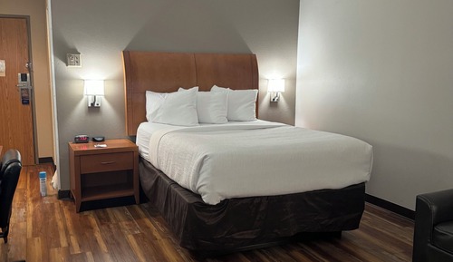 Habitación, 1 cama de matrimonio, notificación por teléfono o timbre (Mobility, Roll-in Shower)