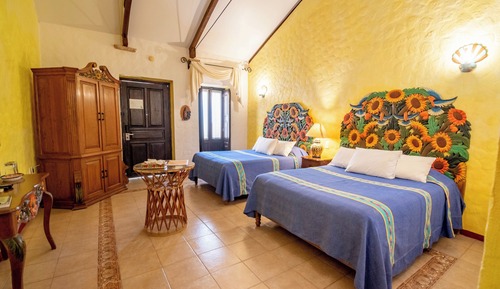 Habitación junior, 2 camas de matrimonio