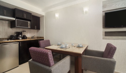 Suite, 1 habitación, vistas al jardín