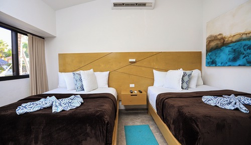 Supreme Double Partial Ocean view + hammock