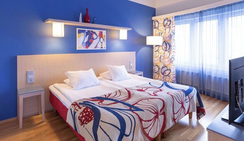 Habitación superior, 1 cama de matrimonio grande con sofá cama (Plus)
