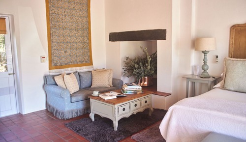 Habitación superior con 1 cama doble o 2 individuales (Thatched)