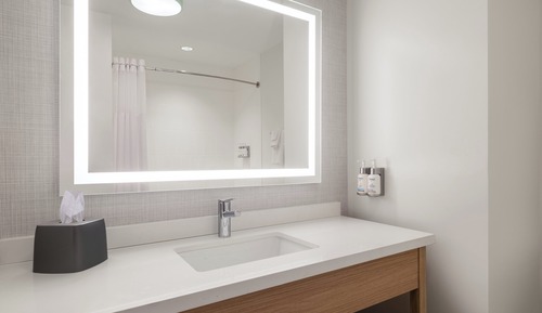 Habitación estándar, 1 cama de matrimonio grande, bañera accesible (Communications, Mobility)