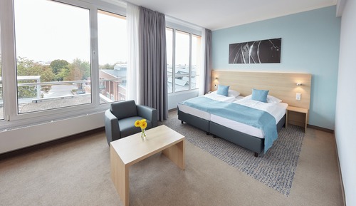 Spacious Standard Room 1 King