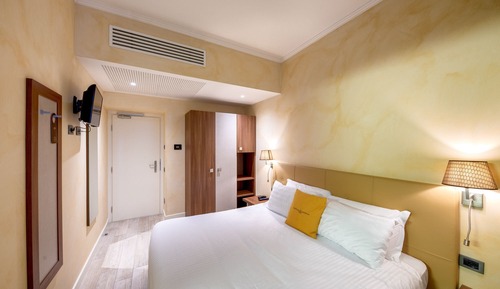 Habitación estándar con 1 cama doble o 2 individuales (Villa)