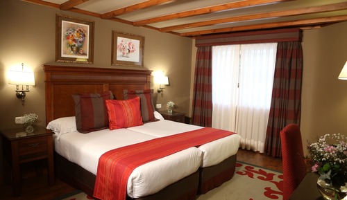 Villa familiar (2 Adults and 2 Children)