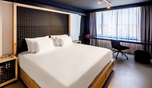 Habitación Premium (nhow Room Skyline View)