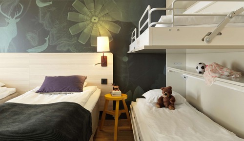 Habitación familiar (Four)