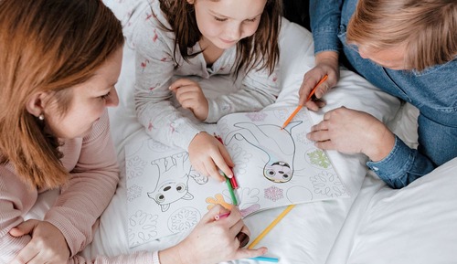 Doppelbett (160 x 200 cm), neues Schlafkomfort-Konzept und Kinderbett (80 x 170 cm)