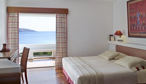 One Bedroom Suite Sea View