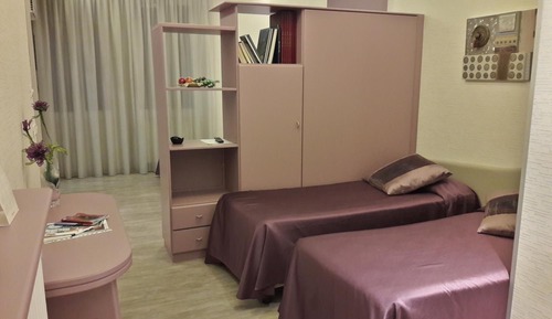 Estudio, en edificio anexo (4 pax)