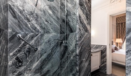 Suite junior (View of Stephens Green)