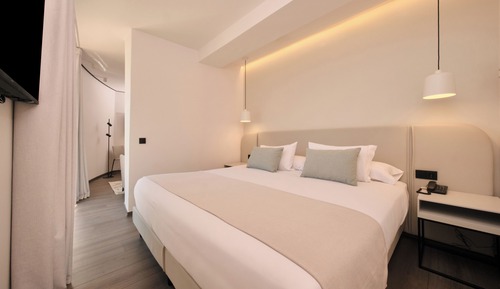 Habitación Premium, balcón (premium 2 adults + 1 child)