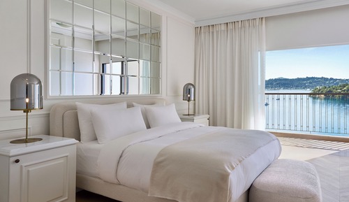 Deluxe Family Suite Sea View